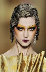 Fashion Runway Makeup Avant Garde 51 Ideas For 2019 Runway Makeup Couture Makeup Fashion Editorial Makeup