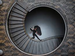 Mengarungi Arus Perubahan Tanpa Henti