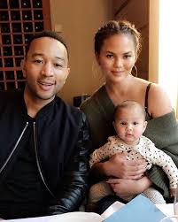 John legend and chrissy teigen's family vacation. Chrissy Teigen Gives Way Too Many F Cks And Don T We All Femestella Chrissy Teigen Style Chrissy Teigen Christy Teigen