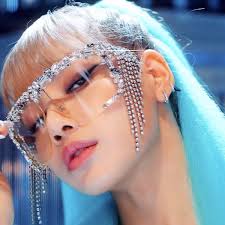 Lisa Lalisa With Givenchy Glasses Kill This Love Blackpink Coming Soon D 1 Full Kill This Love Mv 2 Blackpink Lisa Lisa Blackpink Wallpaper Blackpink Fashion