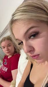 Elise Rutherford's Instagram, Twitter & Facebook