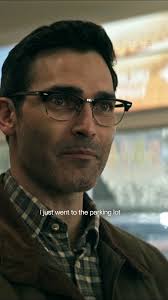 Very slick Clark, very slick 🤨 #SupermanAndLois