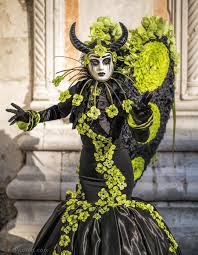 Photos Masques Costumes Carnaval Venise Album 1 Page 4 Carnaval De Venise Costume Carnaval Carnaval