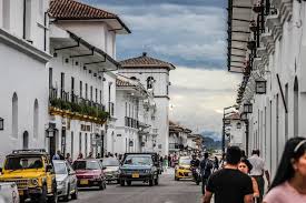 A pesar de que estarás en un tono mental muy reflexivo, puede que no te quede más remedio que moverte y pasar a la acción en un tema relacionado con la familia. En Popayan Estudian La Posibilidad De Decretar Toque De Queda Para El 7 24 Y 31 De Diciembre Meridiano Cauca