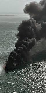 Seit tagen wüten die flammen auf einem containerschiff vor der küste sri lankas. Mw Tvem3iashrm