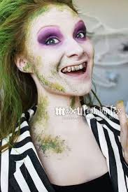 Inspiration & accessories for your diy beetlejuice halloween costume idea #halloween #costume #halloweencostumes #halloweencostume #costumes #doityourself #diycostume #diytutorial #costumeidea #costumediy #groupcostume #couplecostume #familycostume #kidscostume. Girl Beetlejuice Makeup D