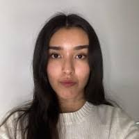 Laura Alcalde's Instagram, Twitter & Facebook