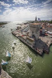 Les Mondiaux 470 A La Rochelle Par Ch Breschi Www Scanvoile Com 470 Larochelle Mondiaux Sailing Paysage France La Rochelle Les Regions De France