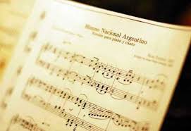 Originalmente fue denominado marcha patriótica, luego canción patriótica nacional y posteriormente canción patriótica. Fa4 Ms5onmurhm