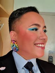 I'm technically working but not for the hotel 😅 Bathrooms down the hall to  your left. #nativetiktok #notthehelp #comedianjanelleniles  #letschangethenarrative