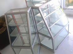 Pemilihan keramik lantai pada ruang teras juga berbeda dengan keramik lantai ruang lainnya dalam rumah. 40 Ide Desain Rak Etalase Terbaik Etalase Desain Rak