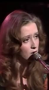 Veronica Dowd's Instagram, Twitter & Facebook