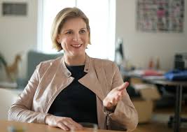 Die jungen sind von arbeitslosigkeit fast doppelt so stark bedroht wie ältere. Babygluck Bei Beate Meinl Reisinger So Suss Ist Ihre Tochter Politik Vienna At