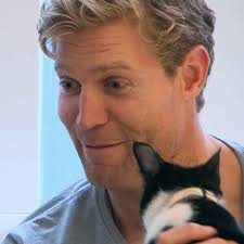 Vet's newly adopted cat is in heat and hitting