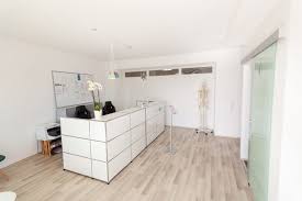 Melden sie sich noch heute, um einen termin in ihren eigenen vier wänden zu vereinbaren. Mobiler Service Fur Physiotherapie Massage Krankengymnastik Bei Ihnen Vor Ort