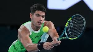 Australian Open: Novak Djokovic scherzt über Carlos Alcaraz' neue Aufschlagtechnik