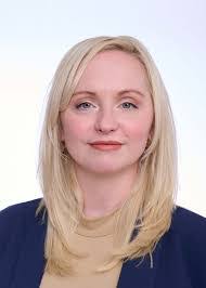 Danielle Mahan's Instagram, Twitter & Facebook