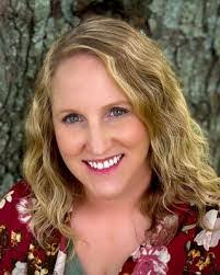 Noreen Mason's Instagram, Twitter & Facebook