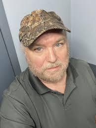 What is a device that increases voltage by varying current in AC circuits?