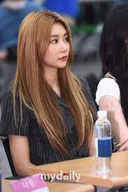 This is hyebin fan club. Pin By Momolandlovers On Hyebin Long Hair Styles Hair Styles Beauty