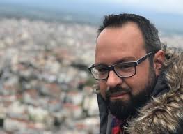 Μαζί με τα σοκάκια, μαζί με τα λιμάνια. Den Einai H Krhth Mpalotes 3exwristoi Stixoi Apo To G 8eodwrakh Malebiziwths