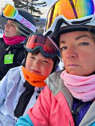 My watch is bossing me again. It knows that I have been skiing for 6 hours.  I just sat down 10 mins ago. (Banana eaten for sustenance during the  skiing)