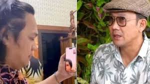 Denny Sumargo Datangi Rumah Farhat Abbas Usai Ditantang Mau Dipukul, Sempat  Ditahan Saat Ingin Masuk