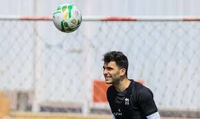 نجحت إدارة نادي الزمالك، في تجديد التعاقد مع أحمد سيد زيزو، لاعب الفريق الأول لكرة القدم وكان انتقل زيزو إلى صفوف الفريق الأول لكرة القدم بنادي الزمالك في يناير 2019، ولعب. Ø¹Ø§Ø¬Ù„ Ø§Ù„Ø²Ù…Ø§Ù„Ùƒ ÙŠÙ…Ø¯Ø¯ Ø¹Ù‚Ø¯ Ø£Ø­Ù…Ø¯ Ø³ÙŠØ¯ Ø²ÙŠØ²Ùˆ