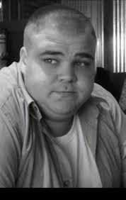 I myself lost my dad last year and as an adult found it hard so I can only  imagine what this child is going through," Simon the mailman wrote.