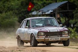 Car 28. Adrian Hodgson (GB)