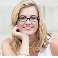 Angela Beres's Instagram, Twitter & Facebook