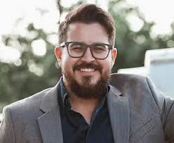 Logan Casey's Instagram, Twitter & Facebook