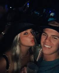 Keira Wells (@keira_.wells) • Instagram photos and videos