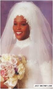 Whitney Houston S Wedding To Bobby Brown Whitney Houston Wedding Whitney Houston Celebrity Weddings