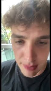 Adam Sucht Eva Paula