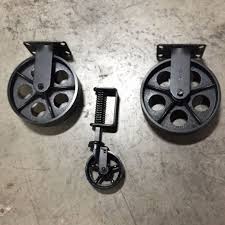 Industrielle Karre Couchtisch Caster Set Von Visupply Auf Etsy Cart Coffee Table Industrial Cart Industrial Coffee Table