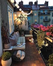 Ich Liebe Den Gemutlichen Balkon In Der Stadt Balkon Gemutlichen Liebe Stadt Wohnung Balkon Dekoration Balkon Design Und Balkon Gestalten