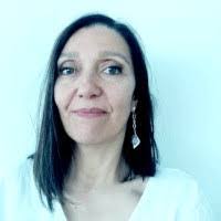 Angela Eni's Instagram, Twitter & Facebook