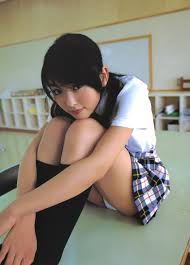 画像】むちむち太もも女子校生の座りパンチラ画像20選 - 俺のエロ画像置き場2nd