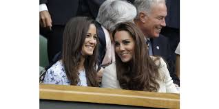 Federer holds the record for the most number of weeks at the top spot in the world ranking, with 310 weeks. Roger Federer Seine Tochter Werden Heute Zehn Jahre Alt