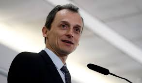 Pedro Duque: "Por fin tenemos datos fehacientes de la existencia de agua  líquida en Marte"