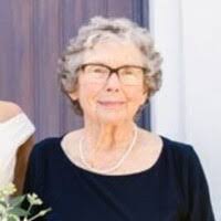 Betty Groves's Instagram, Twitter & Facebook