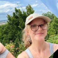 70+ "Emily Hare" profiles