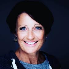 Verstärkung in unserem Team! Kaspar Scherler als Physiotherapeut in  Ausbildung und Sandra Gugger im Sekretariat. Mir fröie üs uf d Zämearbeit!  . . . #weilwirwissenwaswirtun #physiokipfer #langnauimemmental  #emmentalvalley #team