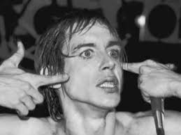 Vi vågar testa nya idéer, tänka större och utmana föråldrade strukturer. Performance White Christmas By Iggy Pop Secondhandsongs