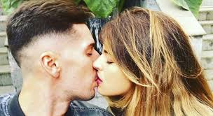 Después de sacar a la luz los extraños gustos de tom brusse en la cama, la que fuera participante de 'la isla de las tentaciones' ha aprovechado un momento de bajón para sincerarse por primera vez sobre el problema que sufre para poder. Filtradas Las Primeras Parejas Que Se La Jugaran En La Isla De Las Tentaciones 2 Ecoteuve Es