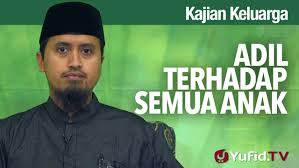 Perang saudara dalam konteks arab merujuk pada kelompok yang hidup melalui ikatan kekeluargaan atau kesukuan. Kajian Keluarga Adil Terhadap Semua Anak Ustadz Abdullah Zaen Ma Youtube