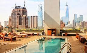Go for a refreshing swim within the ambient waters, with underwater speakers playing a curated carnegie hall soundtrack. 10 Best Rooftop Pools At Hotels In New York Complete Info