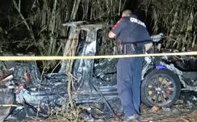 Two dead in tesla crash in texas that was believed to be driverless. Gn06dsohihgglm