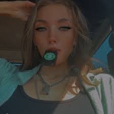 🤦🏽‍♀️🌒✨🖤🌑JMarie💀🍃🎧🔥🖤 (@rooted.in.ruins)